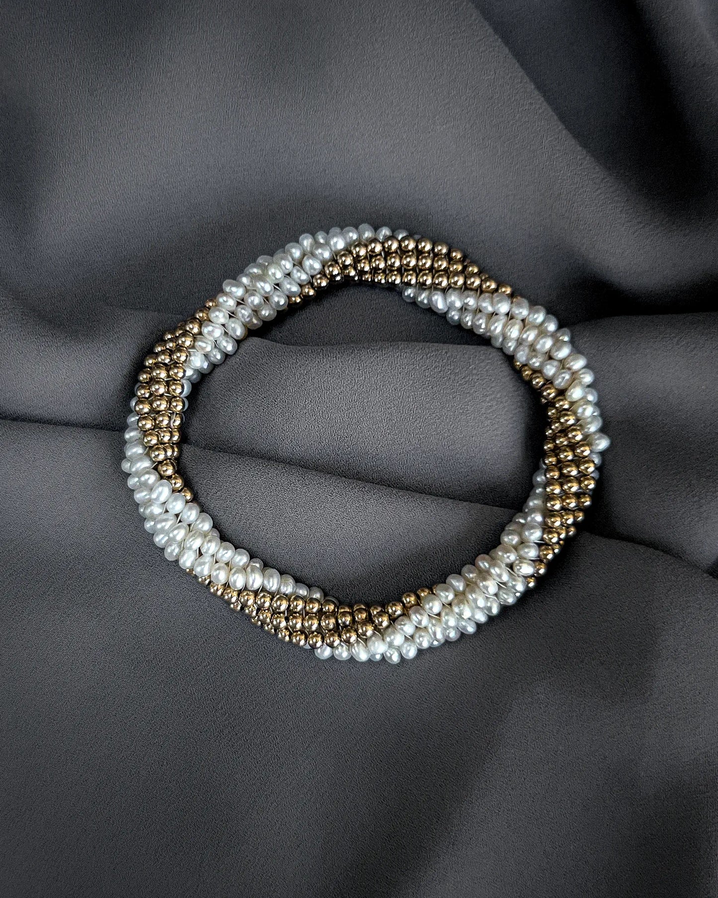 Elizabeth Pearl & Gold Bracelet