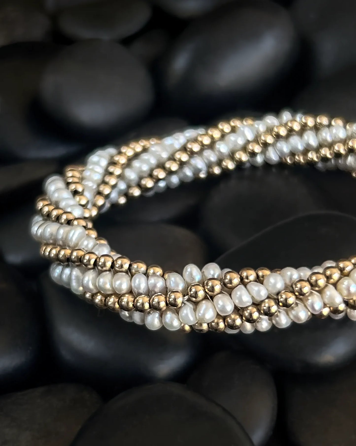 Rita Pearl & Gold Bracelet